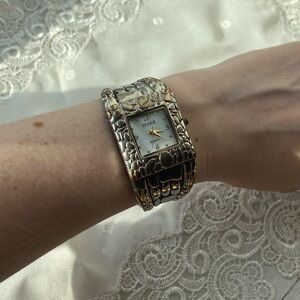 Women’s VINTAGE STUDIO I square shaped‎ bangle-watch / works